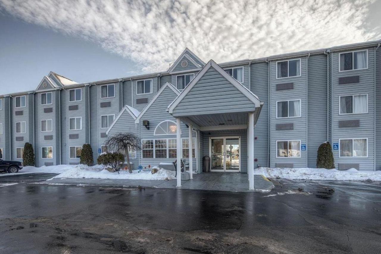 Quality Inn Mount Pleasant Exterior photo