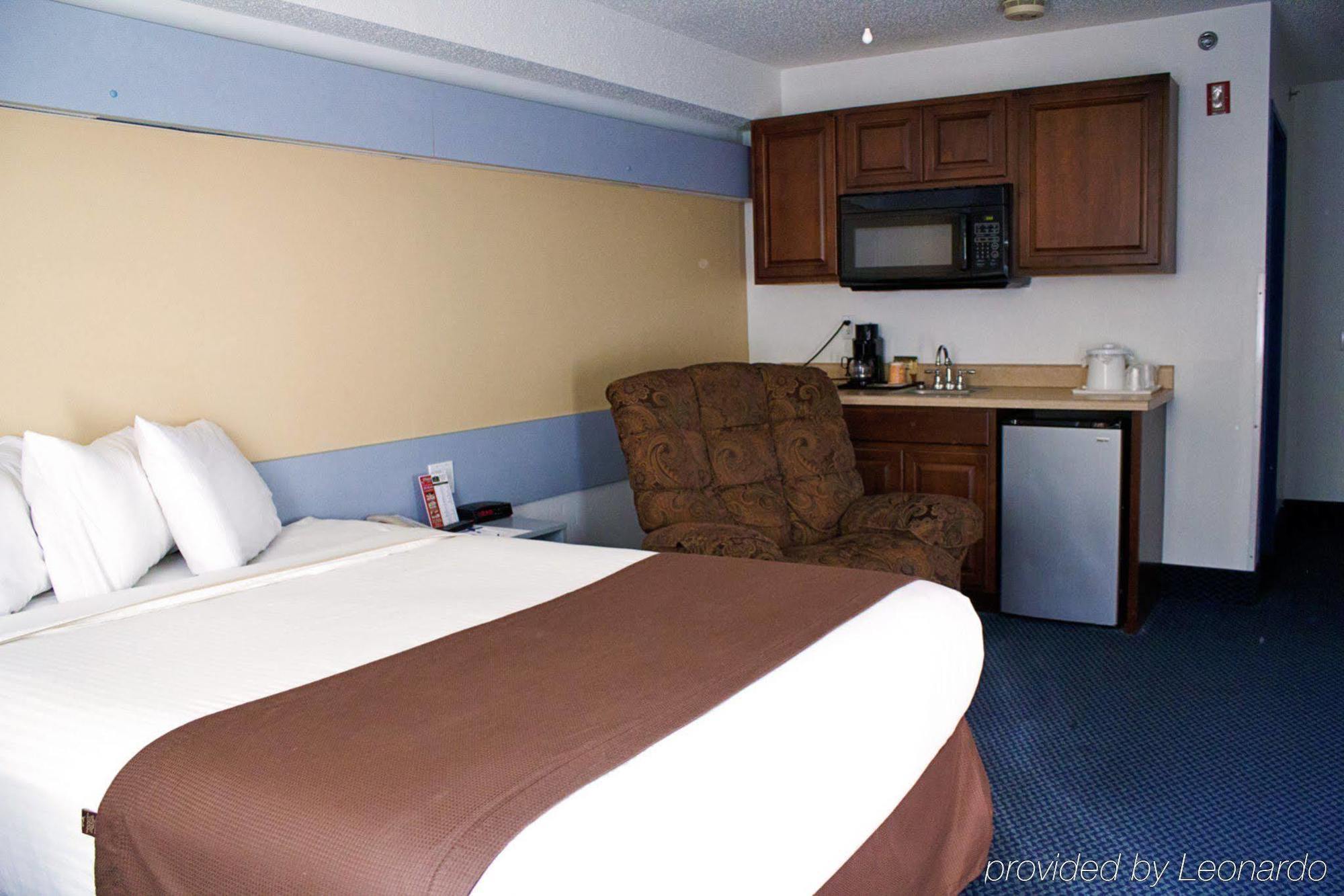 Quality Inn Mount Pleasant Exterior photo